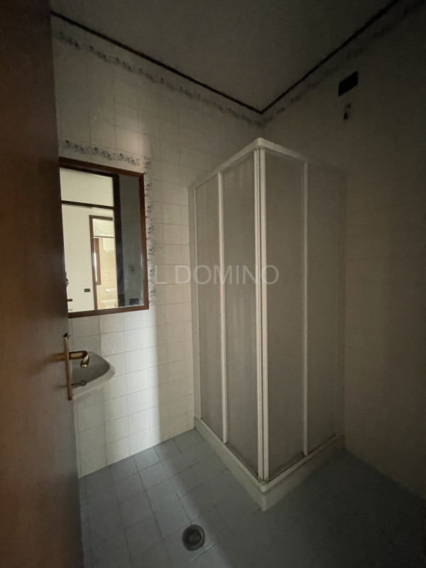 In zona Sacra Famiglia - Basso Isonzo, libero da subito ampio appartamento - Attico, posto al 5° ...