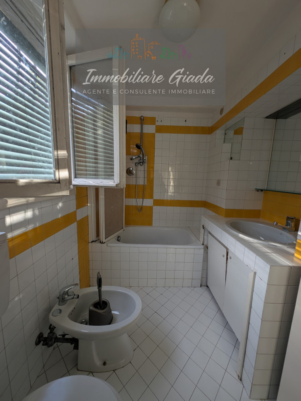 In vendita a Santa Giustina, zona tranquilla della storica città di Vittorio Veneto, proponiamo u...