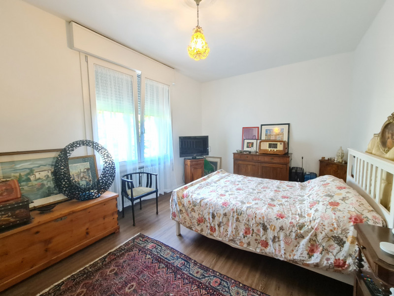 Scopri questo affascinante appartamento quadrilocale situato nel cuore di Montegrotto Terme. Con ...