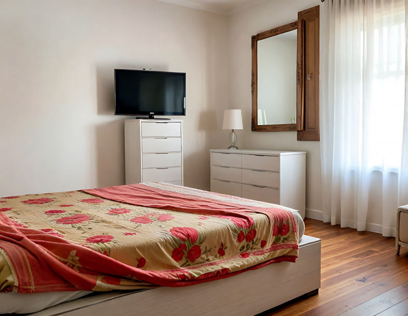 (Per INFO Vittorio 3517343301) A Montebelluna, in posizione centrale e servita, proponiamo in ven...