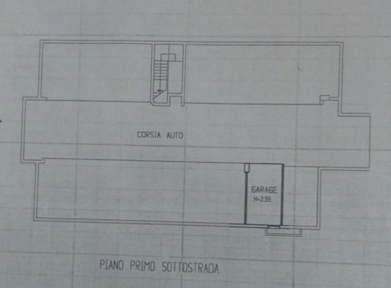 (Per INFO Vittorio 3517343301) A Montebelluna, in posizione centrale e servita, proponiamo in ven...