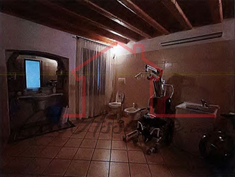 Rif. PE5324
La nostra Agenzia ha selezionato per Voi l'occasione del mese all'asta.

Proponiamo C...