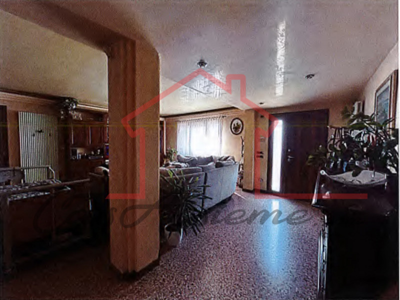 Rif. PE5324
La nostra Agenzia ha selezionato per Voi l'occasione del mese all'asta.

Proponiamo C...