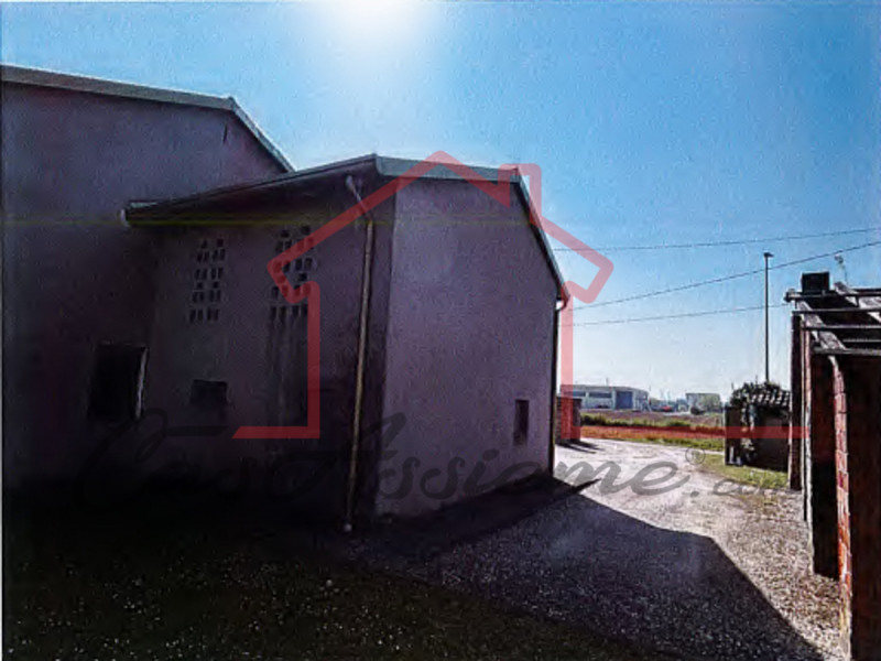 Rif. PE5324
La nostra Agenzia ha selezionato per Voi l'occasione del mese all'asta.

Proponiamo C...