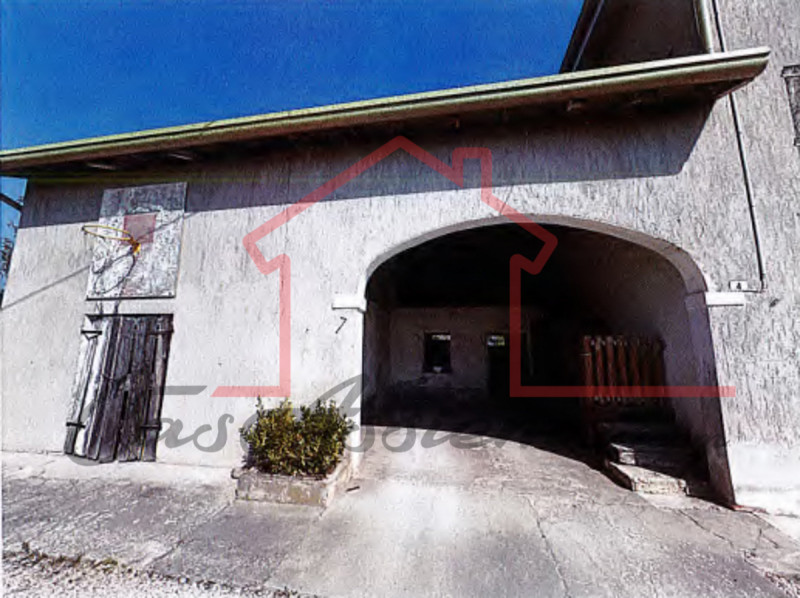 Rif. PE5324
La nostra Agenzia ha selezionato per Voi l'occasione del mese all'asta.

Proponiamo C...