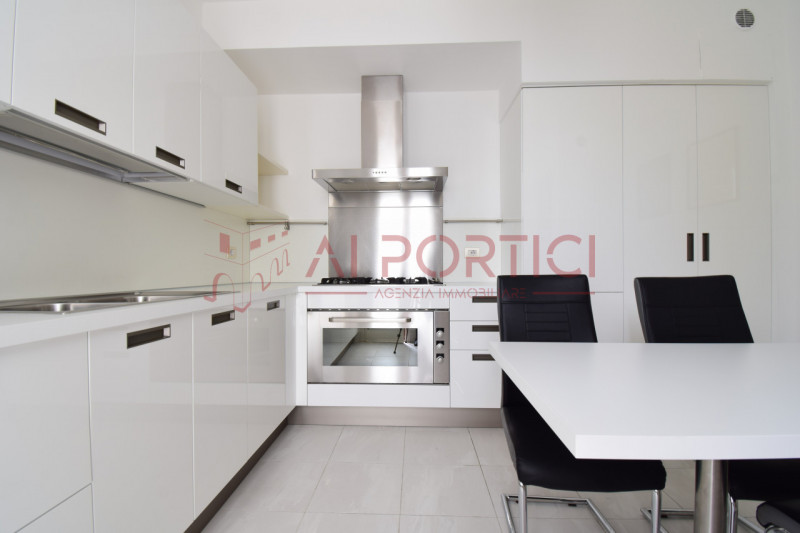 PIOVE DI SACCO centro storico – Prestigioso appartamento sito in centro storico ma fuori zona mer...