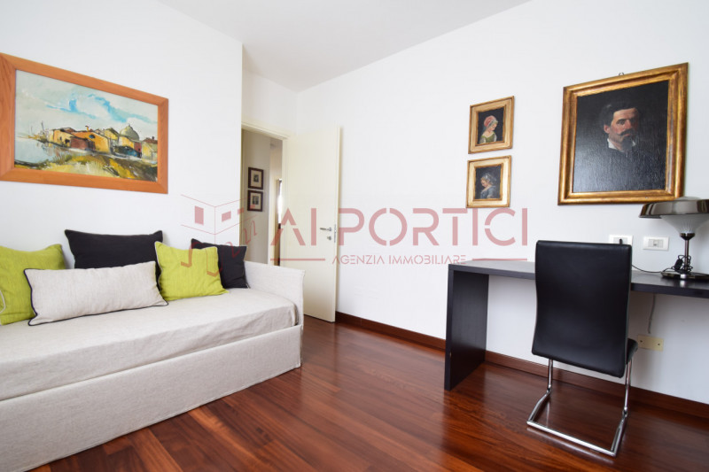 PIOVE DI SACCO centro storico – Prestigioso appartamento sito in centro storico ma fuori zona mer...