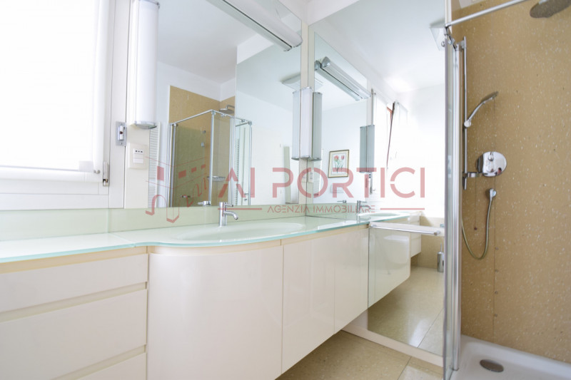 PIOVE DI SACCO centro storico – Prestigioso appartamento sito in centro storico ma fuori zona mer...