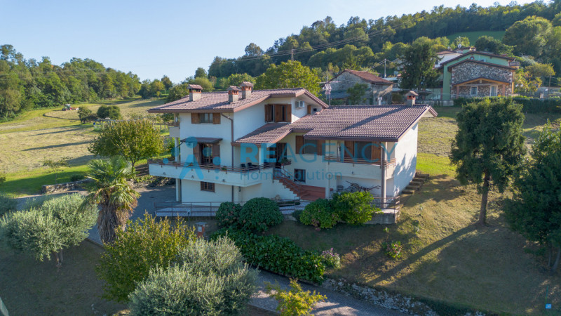TRISSINO - Lovara

Se desideri vivere in collina, immerso nel verde ma a pochi minuti dal centro ...