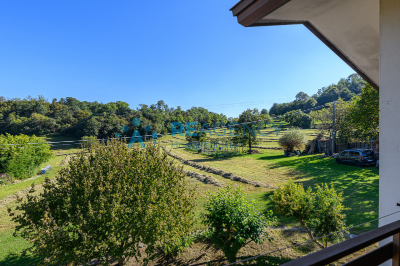 TRISSINO - Lovara

Se desideri vivere in collina, immerso nel verde ma a pochi minuti dal centro ...