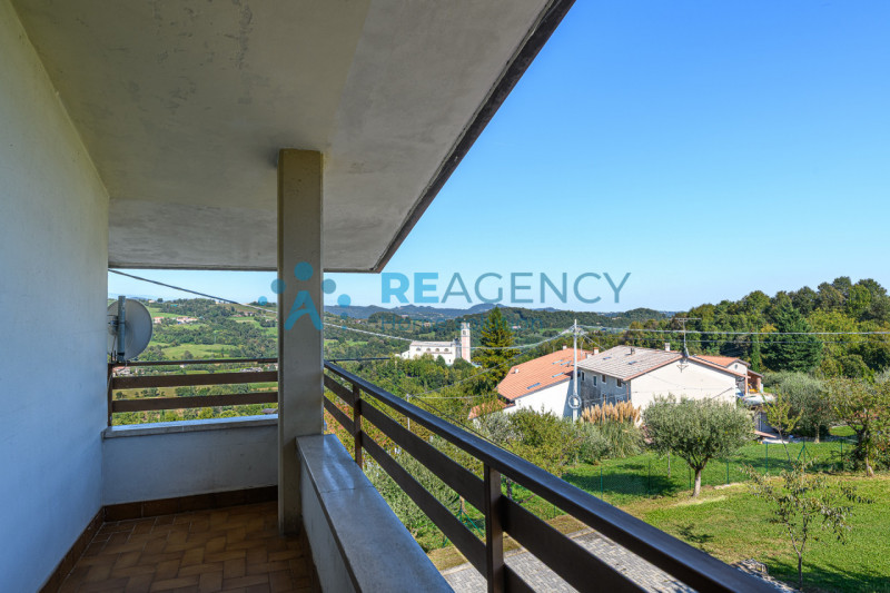 TRISSINO - Lovara

Se desideri vivere in collina, immerso nel verde ma a pochi minuti dal centro ...