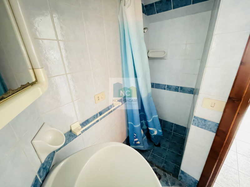 Forio, a pochi passi dal centro e dalla storica zona di Monterone, proponiamo in vendita una casa...