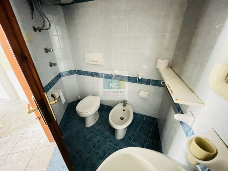 Forio, a pochi passi dal centro e dalla storica zona di Monterone, proponiamo in vendita una casa...