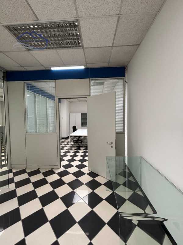 PADOVA UNO - proponiamo ufficio arredato di 110 mq. commerciali, in zona comodissima alla tangenz...