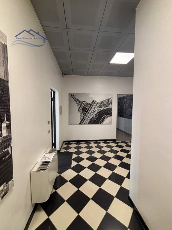 PADOVA UNO - proponiamo ufficio arredato di 110 mq. commerciali, in zona comodissima alla tangenz...