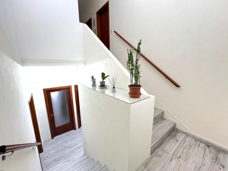 In posizione centralissima a Reschigliano, comoda a tutti i servizi principali (scuole, negozi, m...