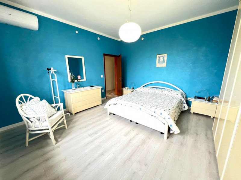 In posizione centralissima a Reschigliano, comoda a tutti i servizi principali (scuole, negozi, m...