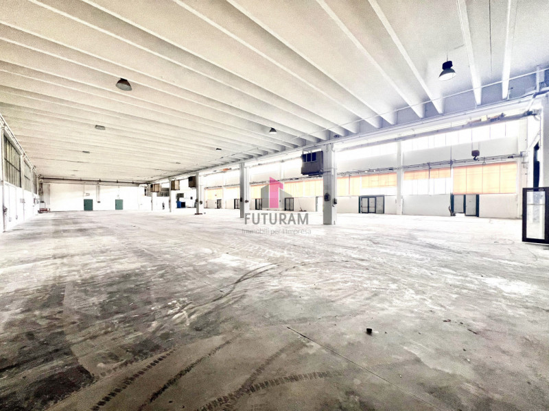 DUEVILLE - RIF.602FUTURAM PER INFO 0444/310220 - 392/9183796

IN CONTESTO INDUSTRIALE/ARTIGIANALE...