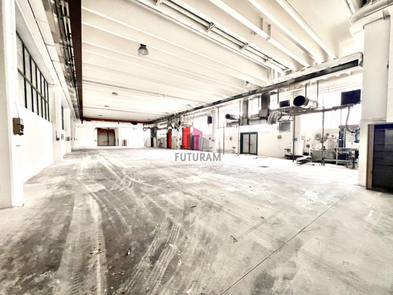 DUEVILLE - RIF.602FUTURAM PER INFO 0444/310220 - 392/9183796

IN CONTESTO INDUSTRIALE/ARTIGIANALE...