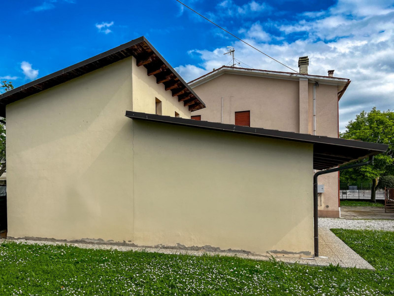 (Per INFO Vittorio 3517343301) Immaginate di vivere nel cuore pulsante di Pozzonovo, in una casa ...