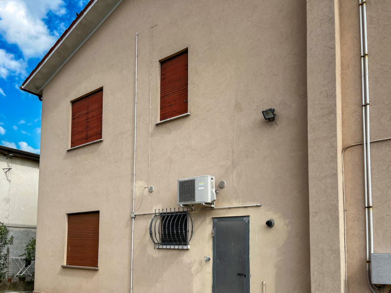 (Per INFO Vittorio 3517343301) Immaginate di vivere nel cuore pulsante di Pozzonovo, in una casa ...