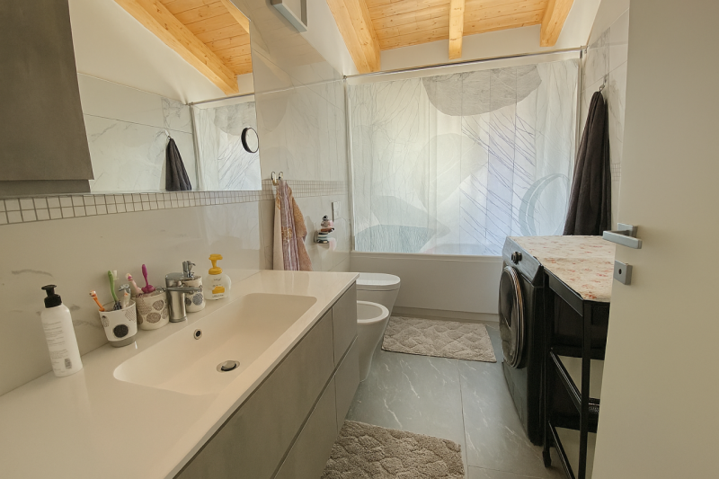 A Cavino, in un tranquillo contesto residenziale e comodo ai principali servizi, proponiamo in ve...