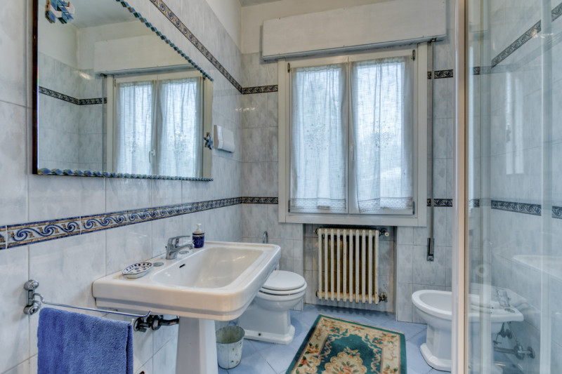 Nella rinomata città di Abano Terme proponiamo in vendita questa bellissima porzione di bifamilia...