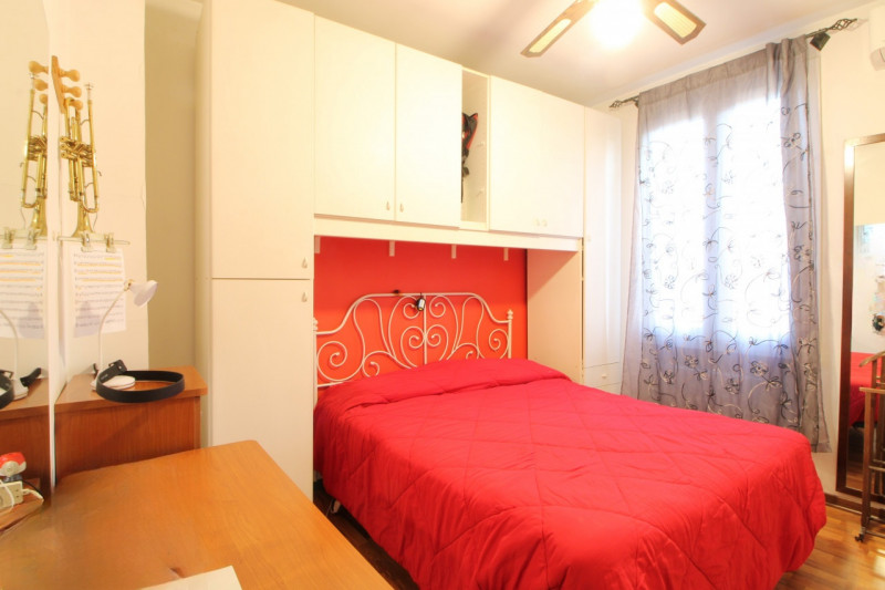 Nel cuore di Pernumia, proponiamo in vendita una splendida casa a schiera porzione centrale, rece...