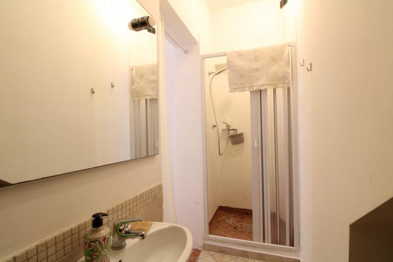 Nel cuore di Pernumia, proponiamo in vendita una splendida casa a schiera porzione centrale, rece...