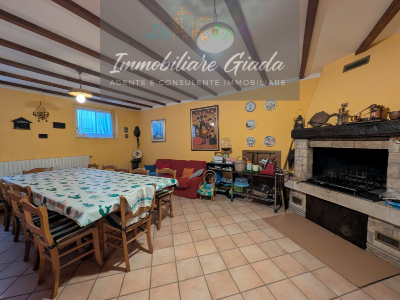 In una delle zone più tranquille e ricercate di Conegliano, precisamente nella località di Campol...