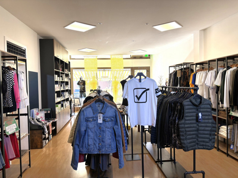 IL MIGLIOR BIGLIETTO DA VISITA DELLA TUA NUOVA ATTIVITA' ??... IN CENTRO A CONSELVE VENDO ATTIVIT...