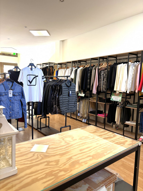 IL MIGLIOR BIGLIETTO DA VISITA DELLA TUA NUOVA ATTIVITA' ??... IN CENTRO A CONSELVE VENDO ATTIVIT...