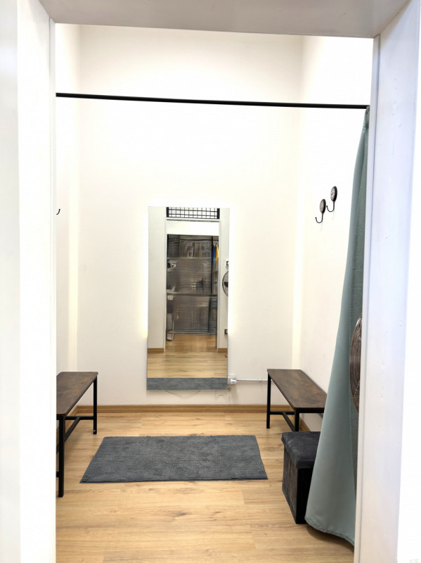 IL MIGLIOR BIGLIETTO DA VISITA DELLA TUA NUOVA ATTIVITA' ??... IN CENTRO A CONSELVE VENDO ATTIVIT...