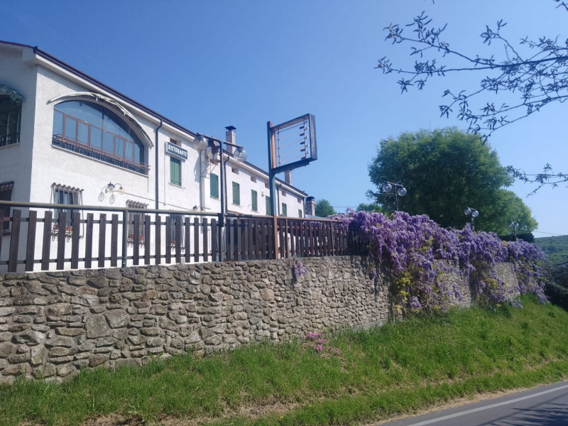 Rif. RIST06 - Vendesi ottima opportunità per avviare un’attività di ristorazione e ospitalità in ...