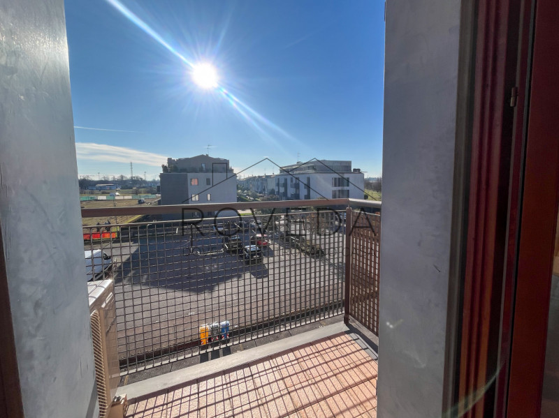 DOSSON DI CASIER 

RIFERIMENTO: CR12

L'agenzia immobiliare Roveda ha il piacere di proporvi, nel...