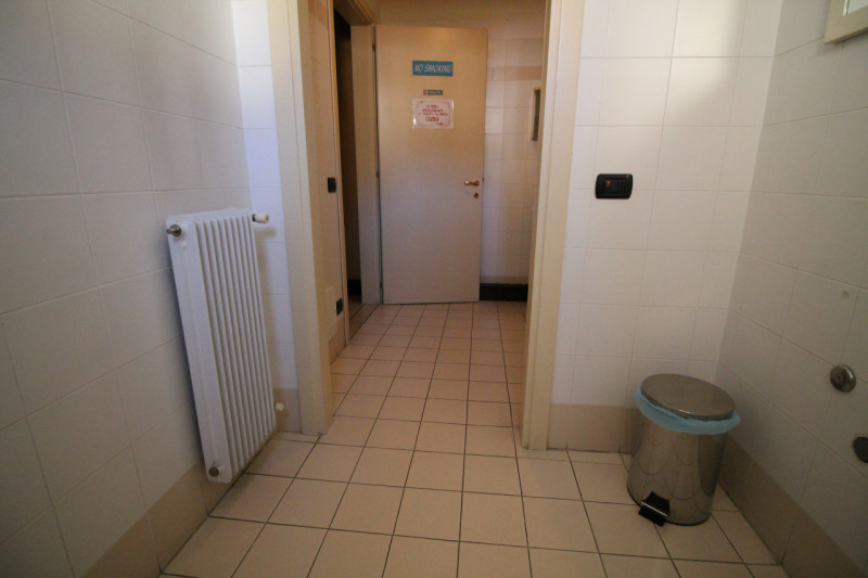 Situato nel cuore pulsante del comune di Motta di Livenza (TV) in zona di forte passaggio, propon...