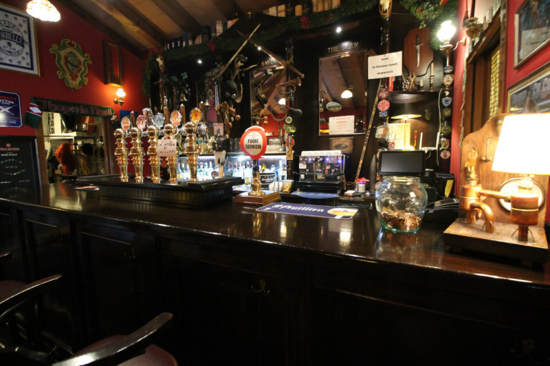 Situato nel cuore pulsante del comune di Motta di Livenza (TV) in zona di forte passaggio, propon...