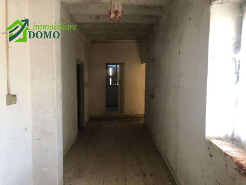 In vendita nel cuore di Sarcedo, proponiamo una rara opportunità per chi cerca tranquillità e spa...