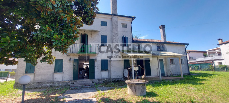 Campodarsego – Frazione Bronzola

In posizione tranquilla ma comoda al centro del paese, proponia...