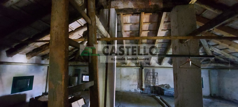 Campodarsego – Frazione Bronzola

In posizione tranquilla ma comoda al centro del paese, proponia...