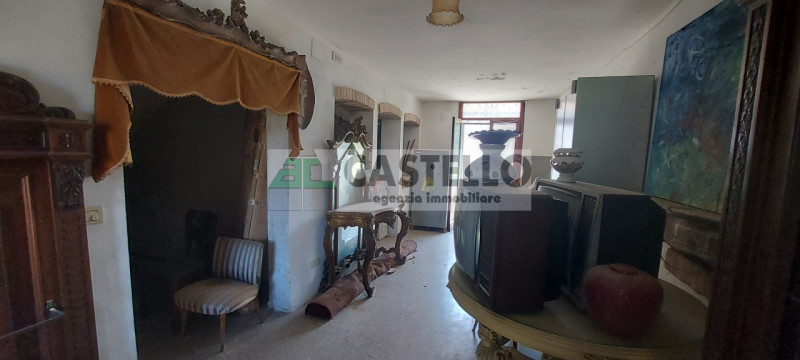 Campodarsego – Frazione Bronzola

In posizione tranquilla ma comoda al centro del paese, proponia...