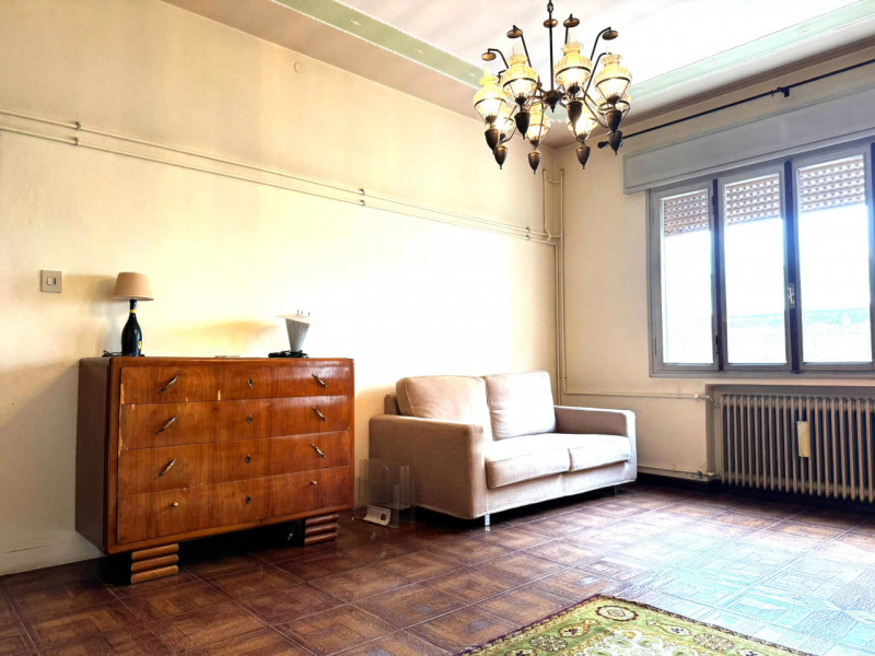 PIANIGA-Mellaredo centro-: situata nel centro di Mellaredo, questa casa singola con una superfici...