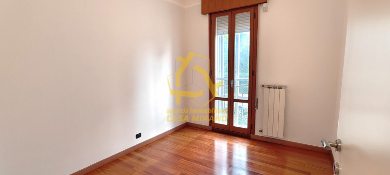 MIRANO APPARTAMENTO con TAVERNA e GIARDINETTO PRIVATO