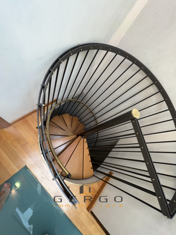 (Per INFO Cristina 3389226442) Non per studenti. Situato a Padova, nel quartiere Madonna Pellegri...