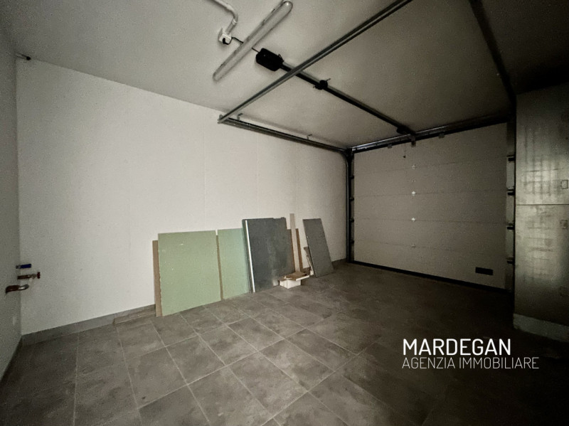 Quando vieni a scoprirla?? 
Questa RESIDENZA A SCHIERA è inserita in un MODERNO contesto di dodic...