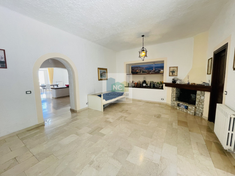 In una delle zone più affascinanti di Ischia, precisamente tra Ciglio e Panza nel comune di Forio...