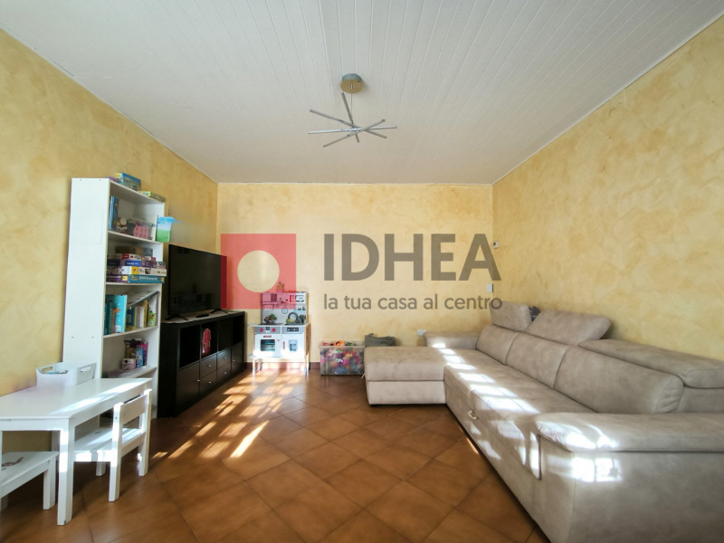 SILEA - LANZAGO CENTRO
RIFERIMENTO "AASI2"

Nel cuore della servitissima zona di Lanzago, nel com...