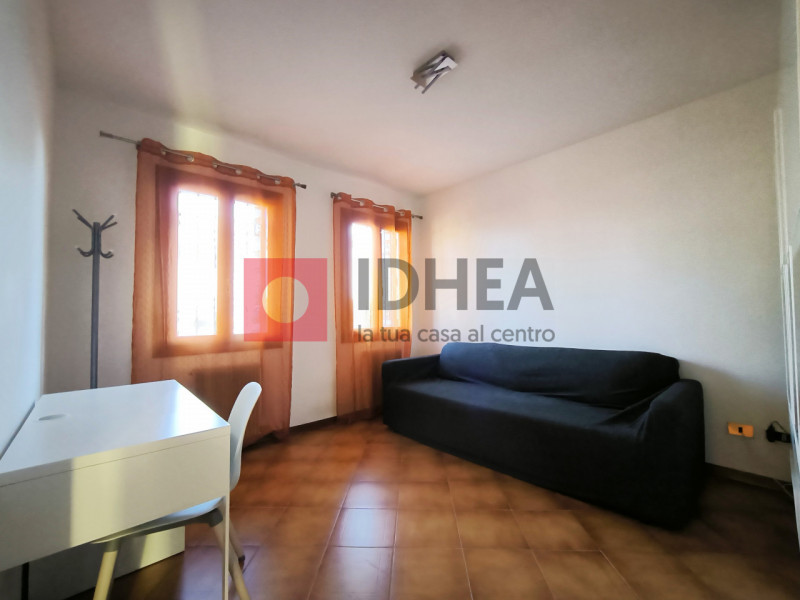 SILEA - LANZAGO CENTRO
RIFERIMENTO "AASI2"

Nel cuore della servitissima zona di Lanzago, nel com...