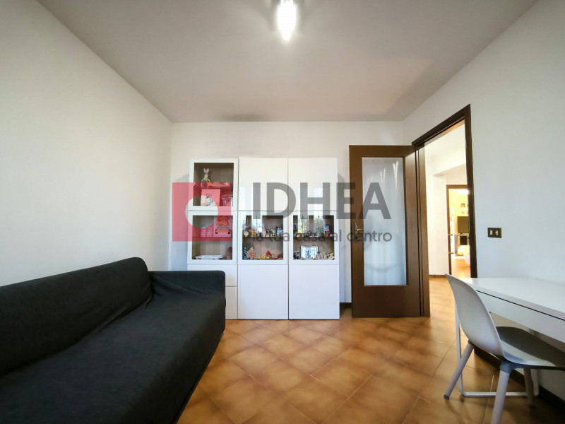 SILEA - LANZAGO CENTRO
RIFERIMENTO "AASI2"

Nel cuore della servitissima zona di Lanzago, nel com...