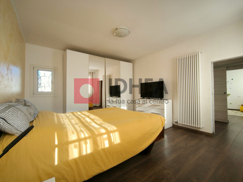 SILEA - LANZAGO CENTRO
RIFERIMENTO "AASI2"

Nel cuore della servitissima zona di Lanzago, nel com...